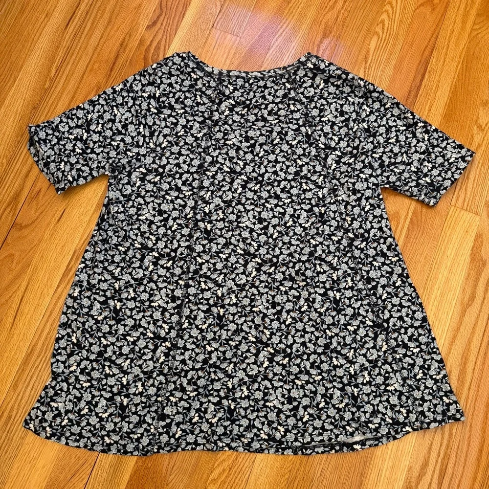 J. Jill Blue and White Floral elbow sleeve Tunic - Picture 4 of 7